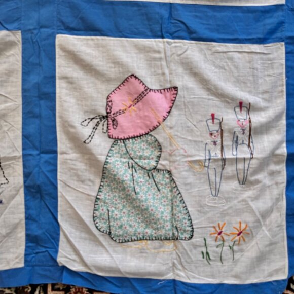 Vintage Sunbonnet Sue Quilted Throw Blanket With Hand-Embroidered Panels - Picture 5 of 13